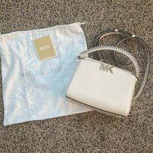 Michael Kors: Karlie Small Leather Crossbody Bag